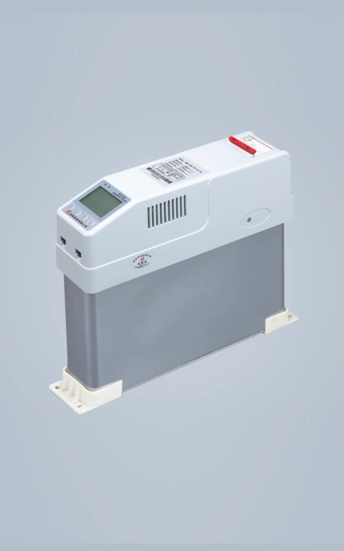 Low-voltage power capacitor